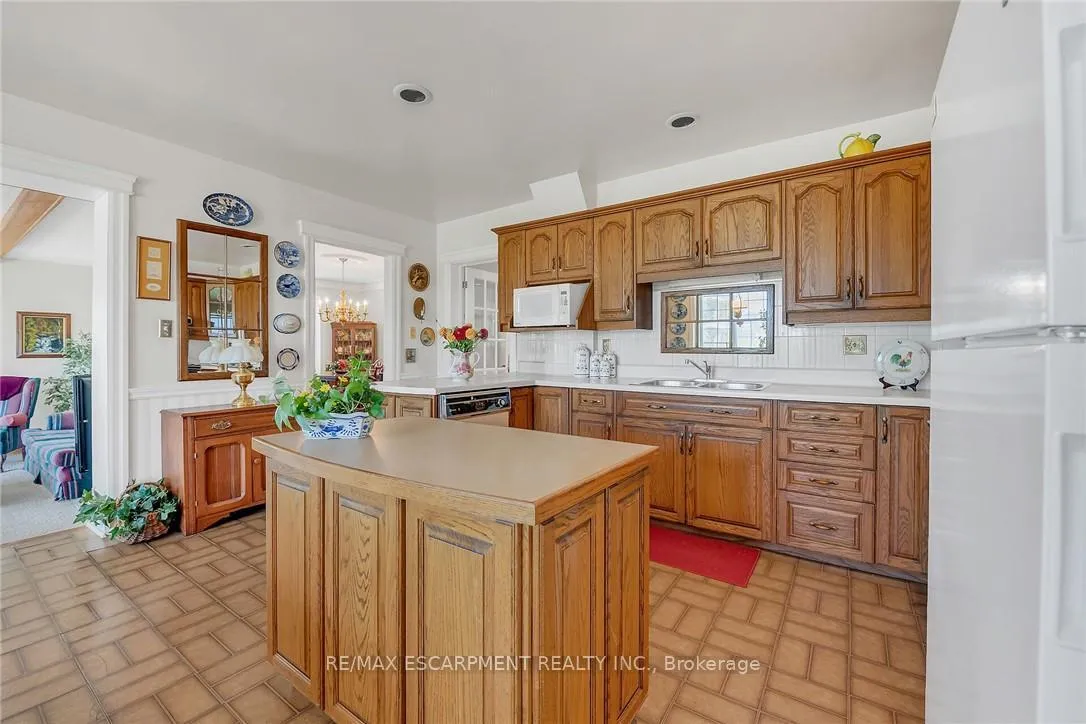 Photo 16 of 5581 King Street, Lincoln, Beamsville — HOMEH