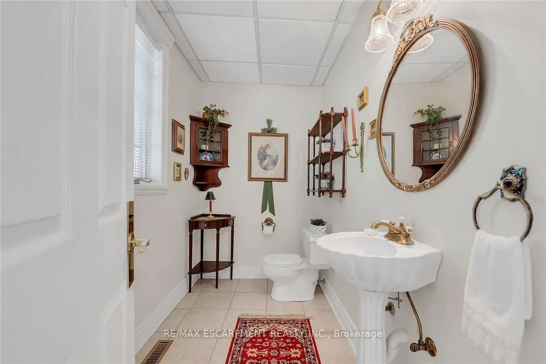 Photo 21 of 5581 King Street, Lincoln, Beamsville — HOMEH