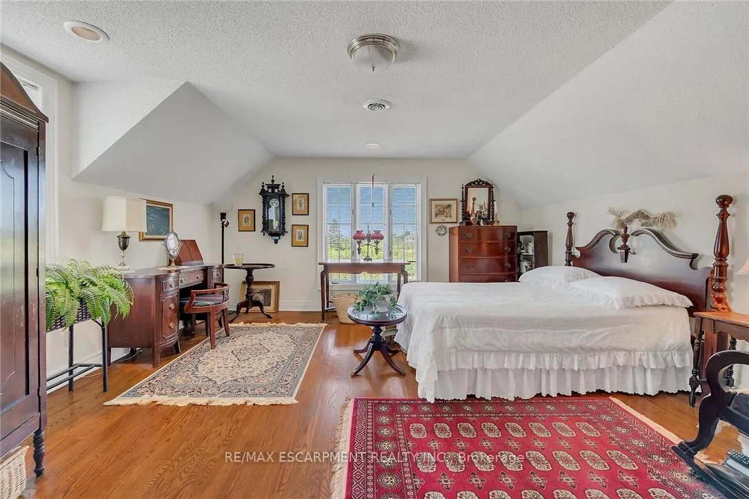 Photo 24 of 5581 King Street, Lincoln, Beamsville — HOMEH
