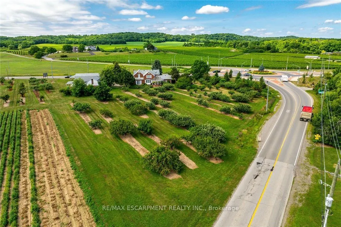 Photo 45 of 5581 King Street, Lincoln, Beamsville — HOMEH