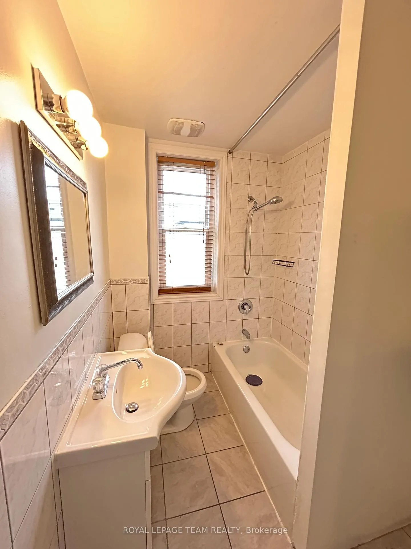 Photo 9 of 308 Cumberland Street, Ottawa, Lower Town/Byward Market — HOMEH