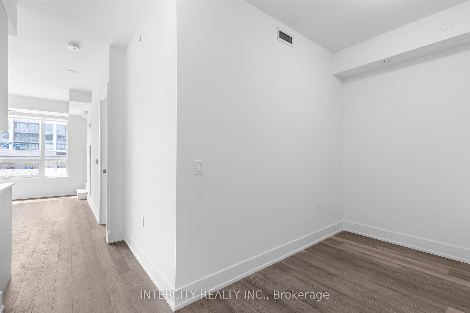 Photo 13 of Unit 252, 2075 King Road, King, King City — HOMEH