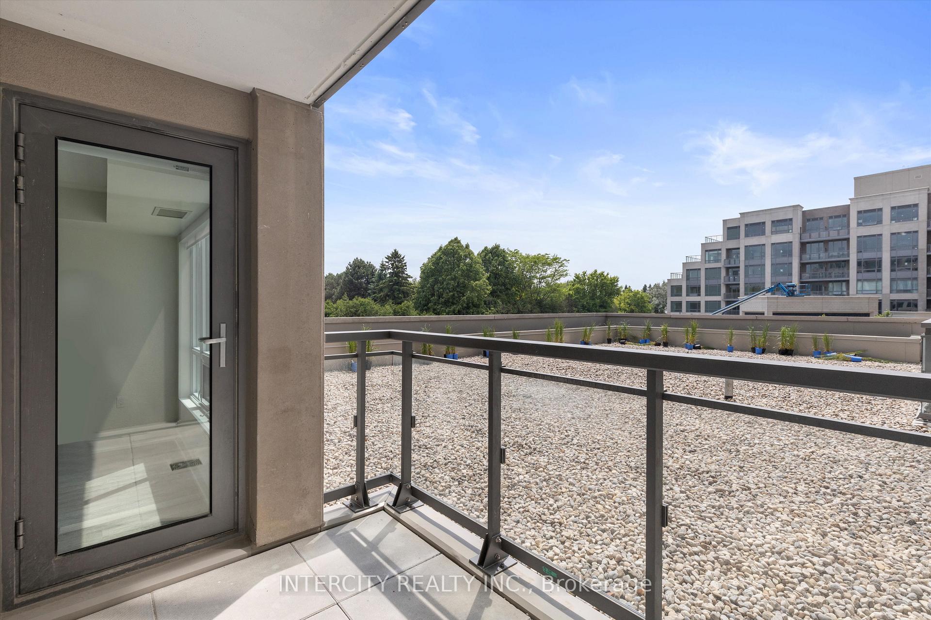 Photo 17 of Unit 252, 2075 King Road, King, King City — HOMEH