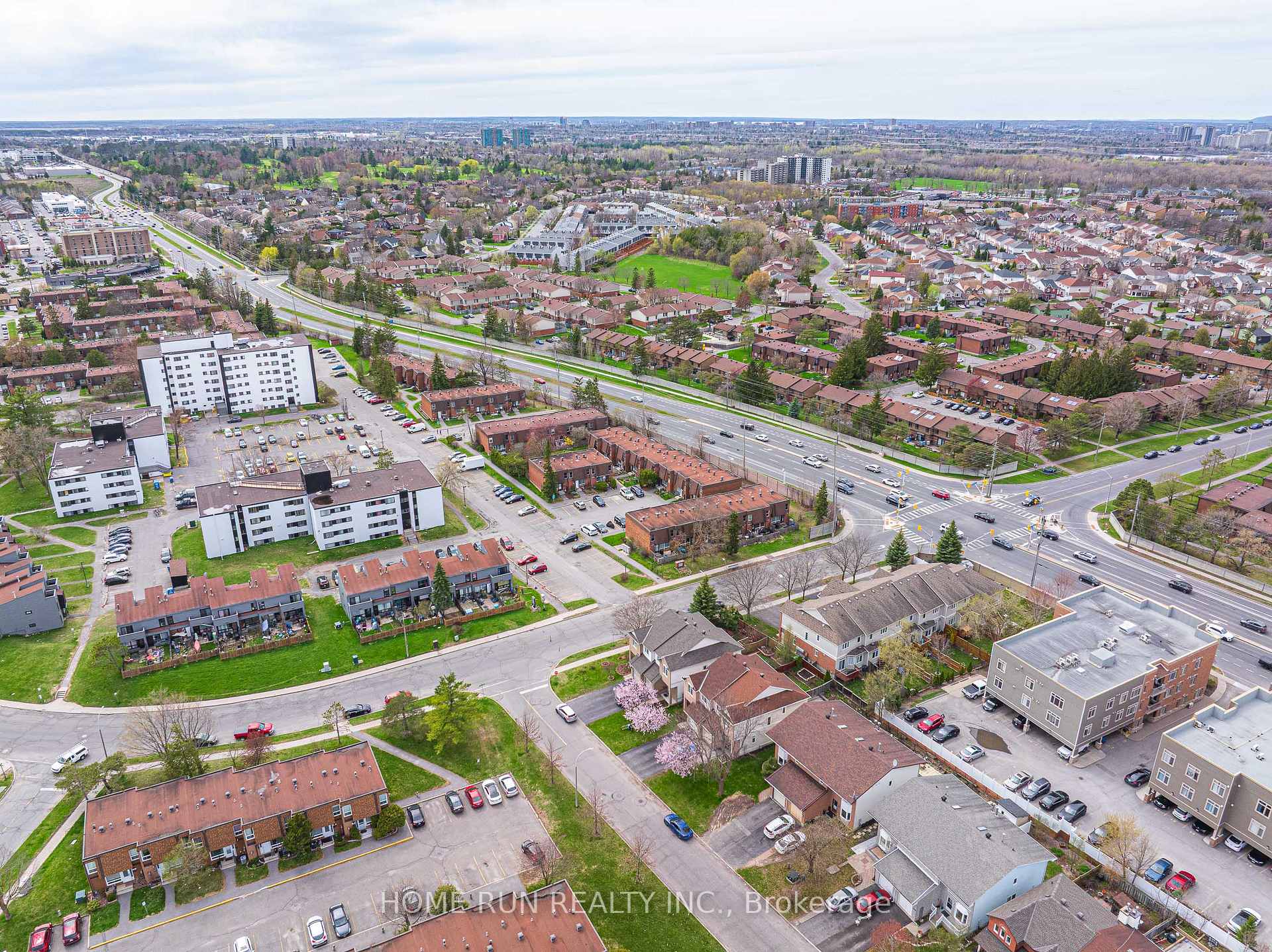 Photo 2 of 3438 Wyman Crescent, Ottawa, Windsor Park Village — HOMEH