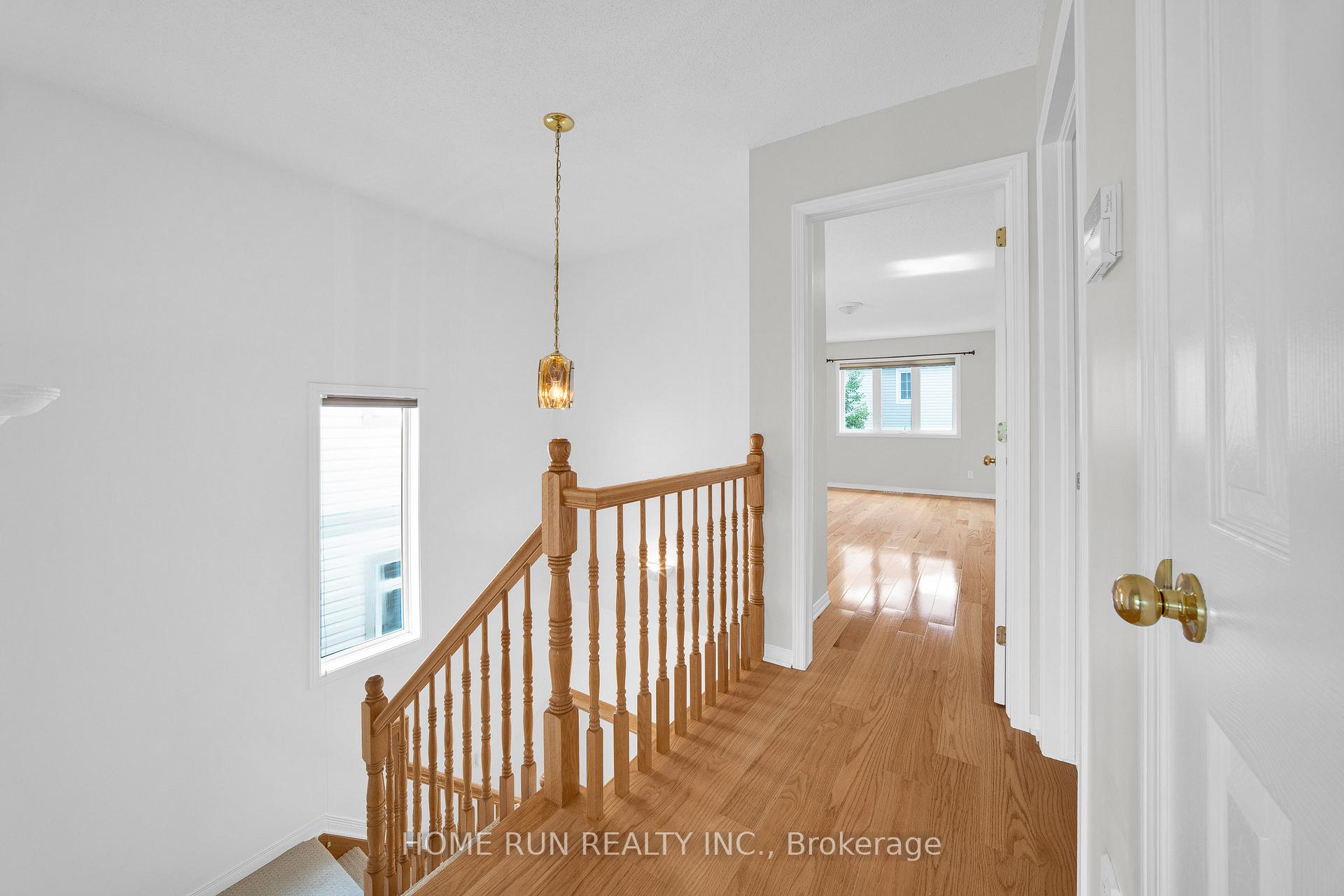 Photo 5 of 3438 Wyman Crescent, Ottawa, Windsor Park Village — HOMEH