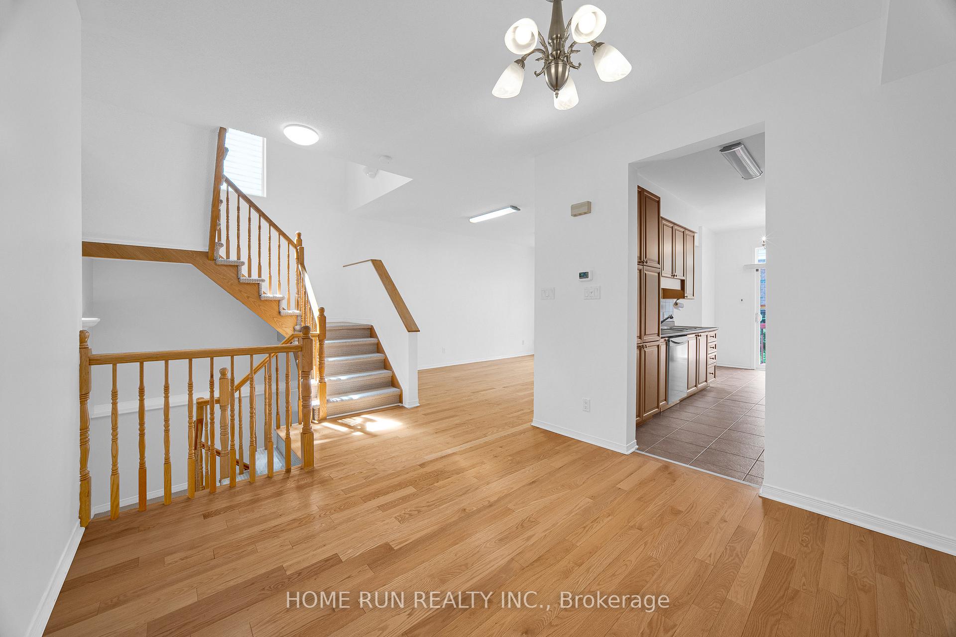 Photo 11 of 3438 Wyman Crescent, Ottawa, Windsor Park Village — HOMEH