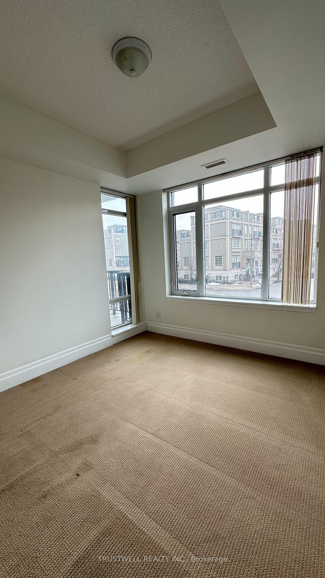 Photo 10 of Unit 213, 151 Upper Duke Crescent, Markham, Unionville — HOMEH
