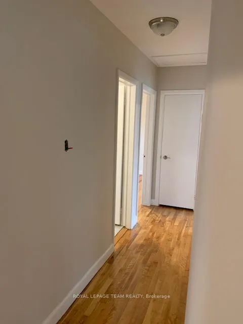 Photo 12 of 20 Brook Lane, Ottawa, Meadowlands/Crestview — HOMEH