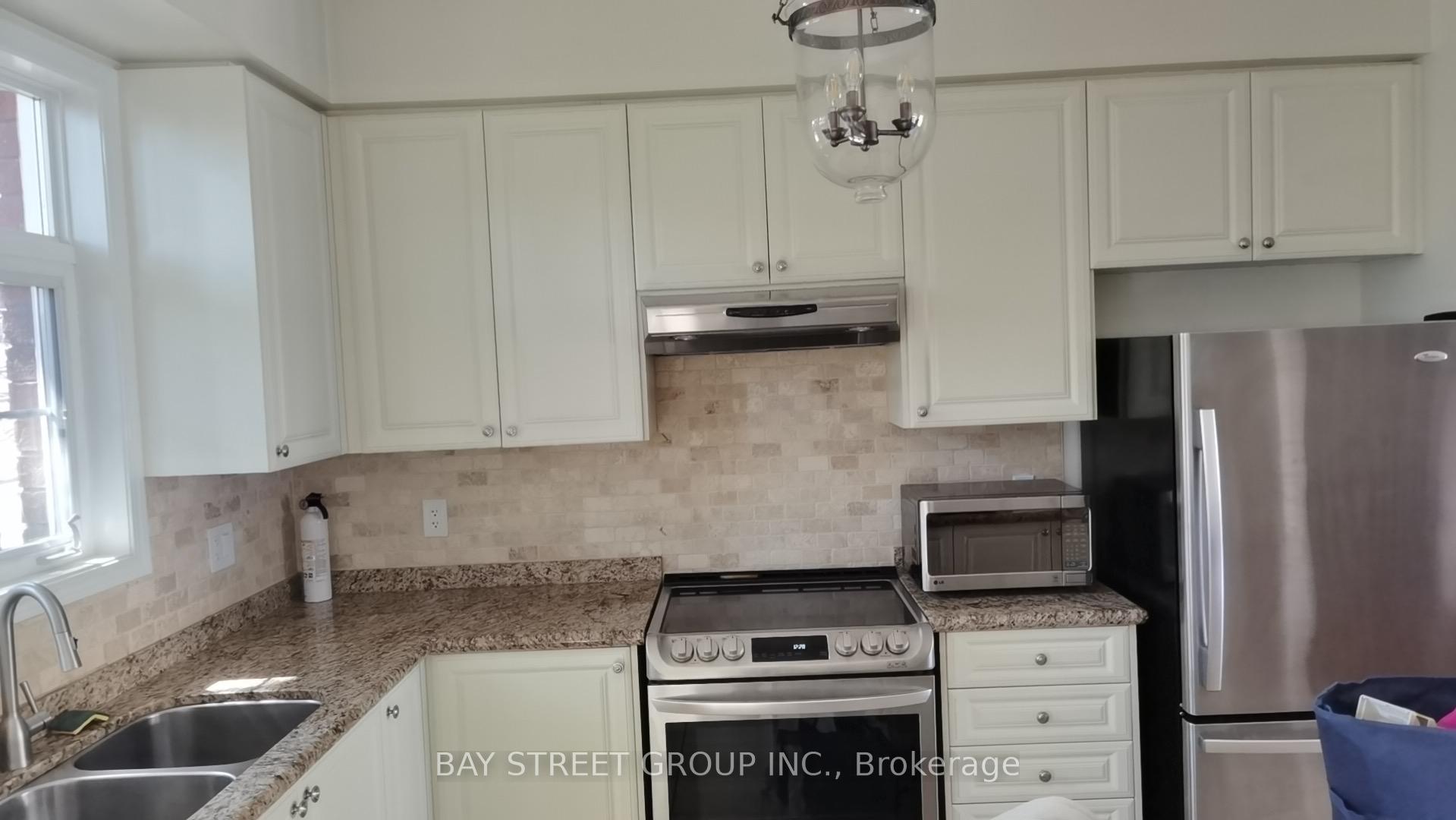 Photo 13 of Unit 32, 1701 Finch Avenue, Pickering, Village East — HOMEH