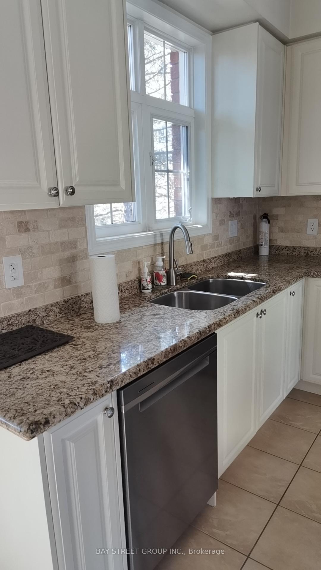 Photo 6 of Unit 32, 1701 Finch Avenue, Pickering, Village East — HOMEH