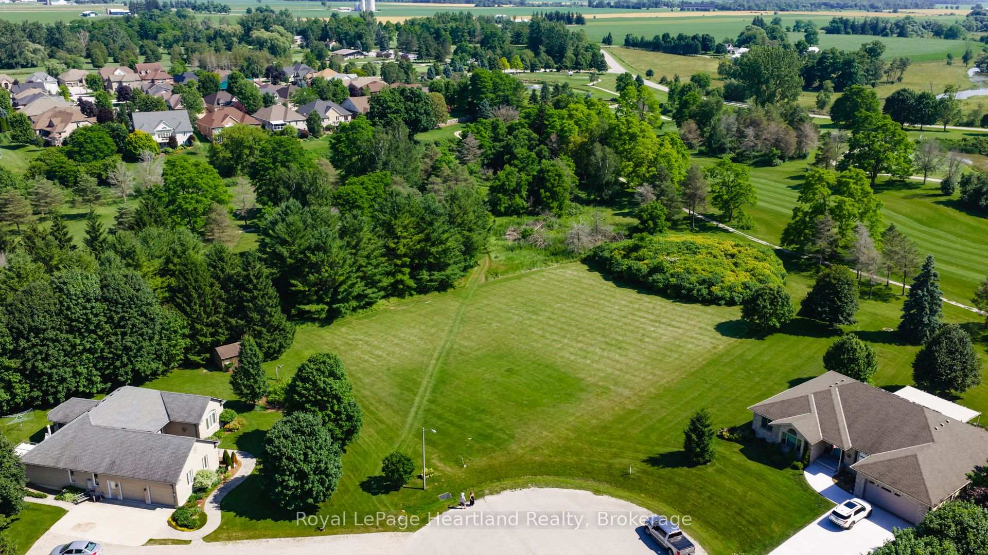 Photo 2 of 2 Fairway Road, Huron East, Egmondville — HOMEH