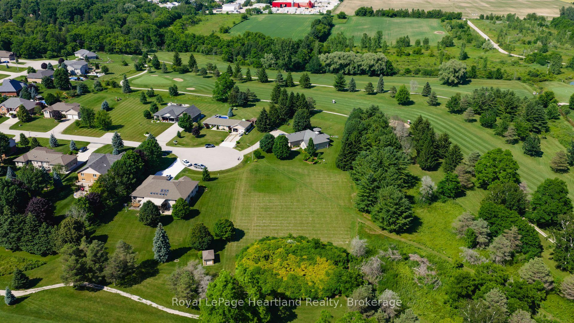 Photo 5 of 2 Fairway Road, Huron East, Egmondville — HOMEH