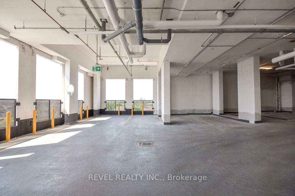 Photo 21 of Unit 1704, 39 Mary Street, Barrie, City Centre — HOMEH