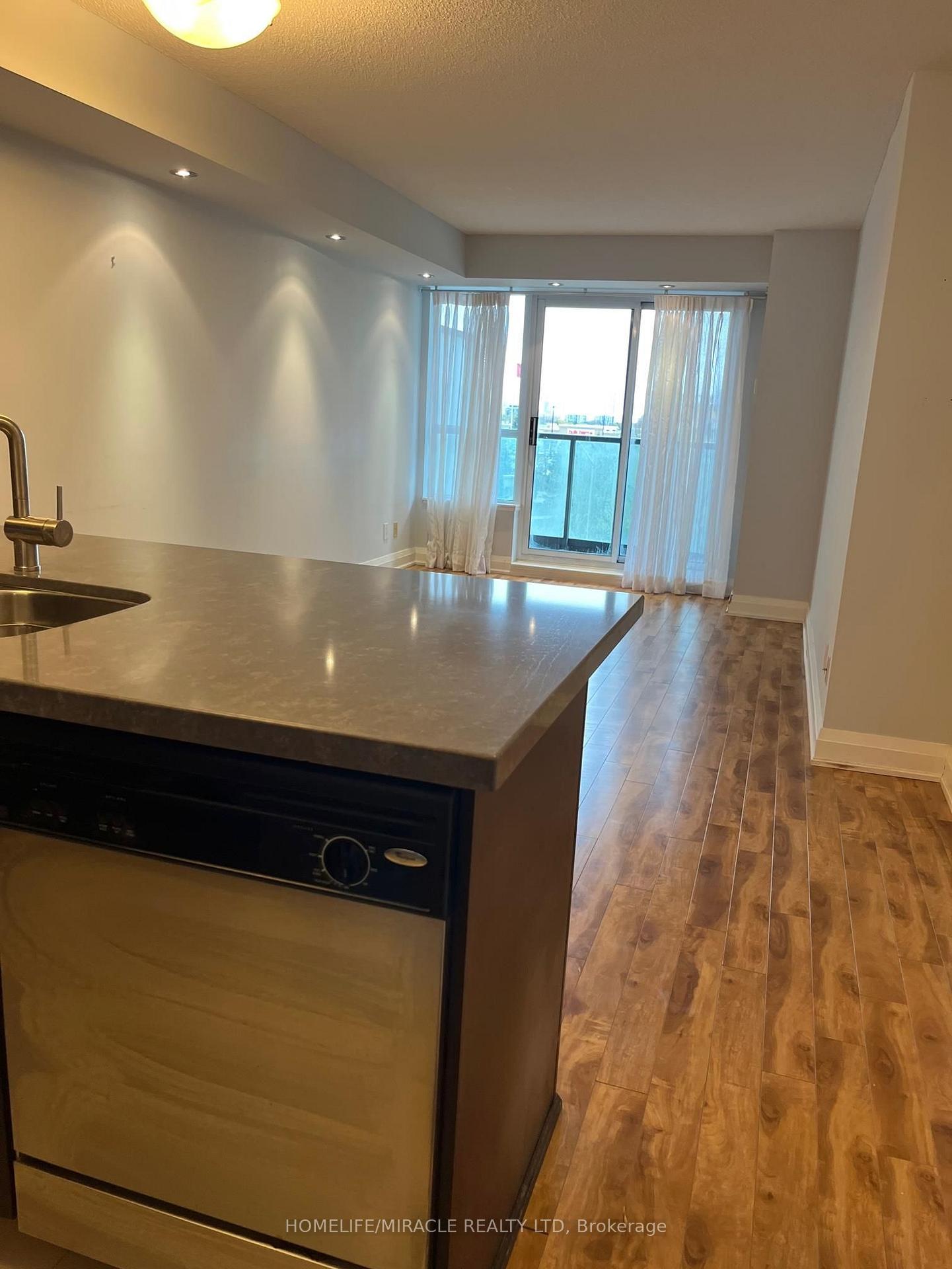 Photo 5 of Unit 407, 20 North Park Road, Vaughan, Beverley Glen — HOMEH