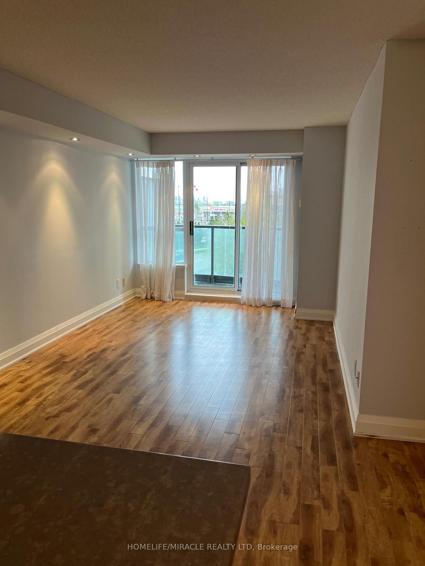 Photo 13 of Unit 407, 20 North Park Road, Vaughan, Beverley Glen — HOMEH