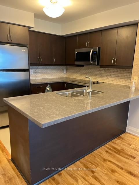 Photo 4 of Unit 407, 20 North Park Road, Vaughan, Beverley Glen — HOMEH