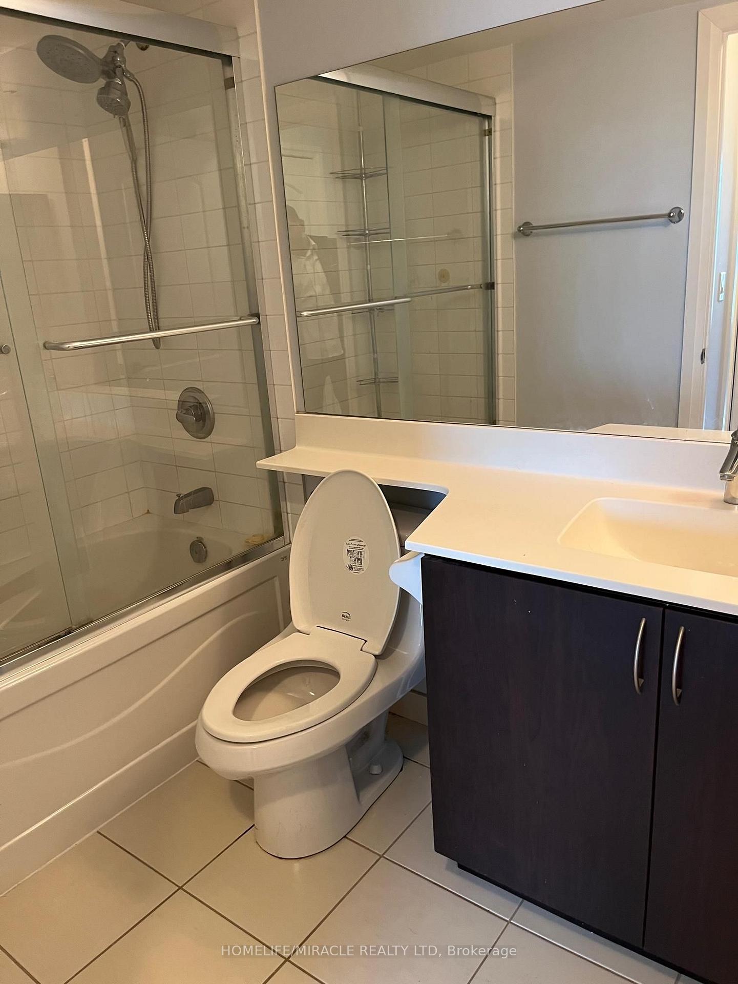 Photo 14 of Unit 407, 20 North Park Road, Vaughan, Beverley Glen — HOMEH