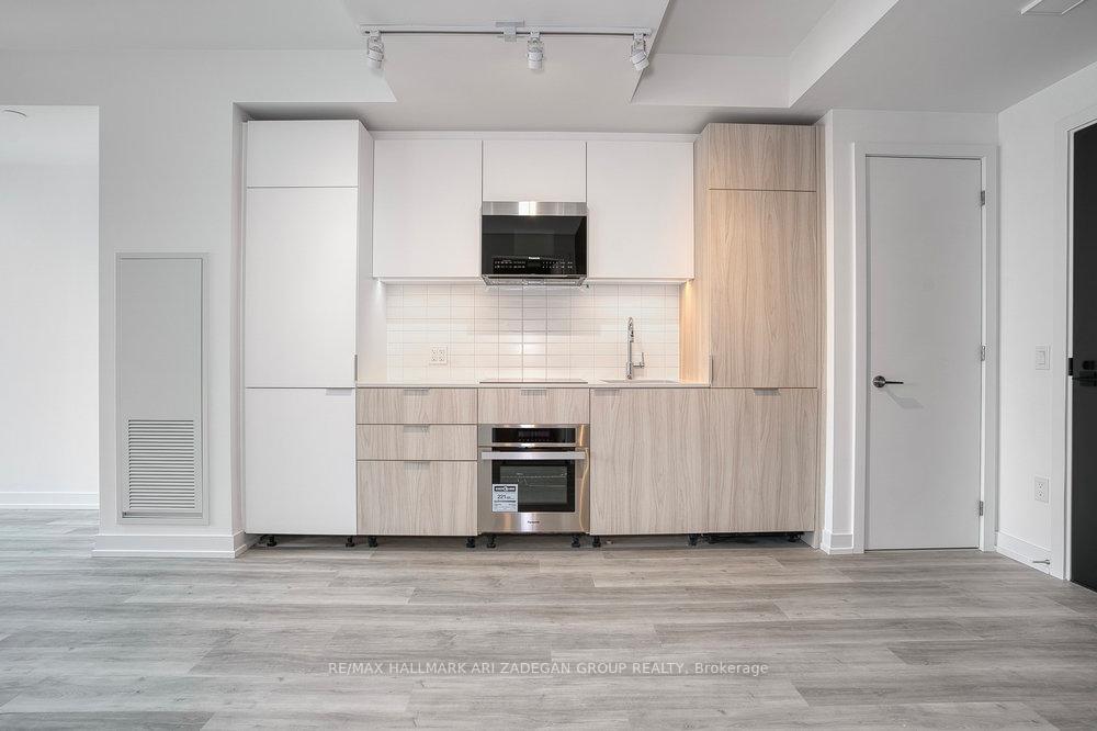 Photo 3 of Unit PH 13, 28 Eastern Avenue, Toronto, Moss Park — HOMEH