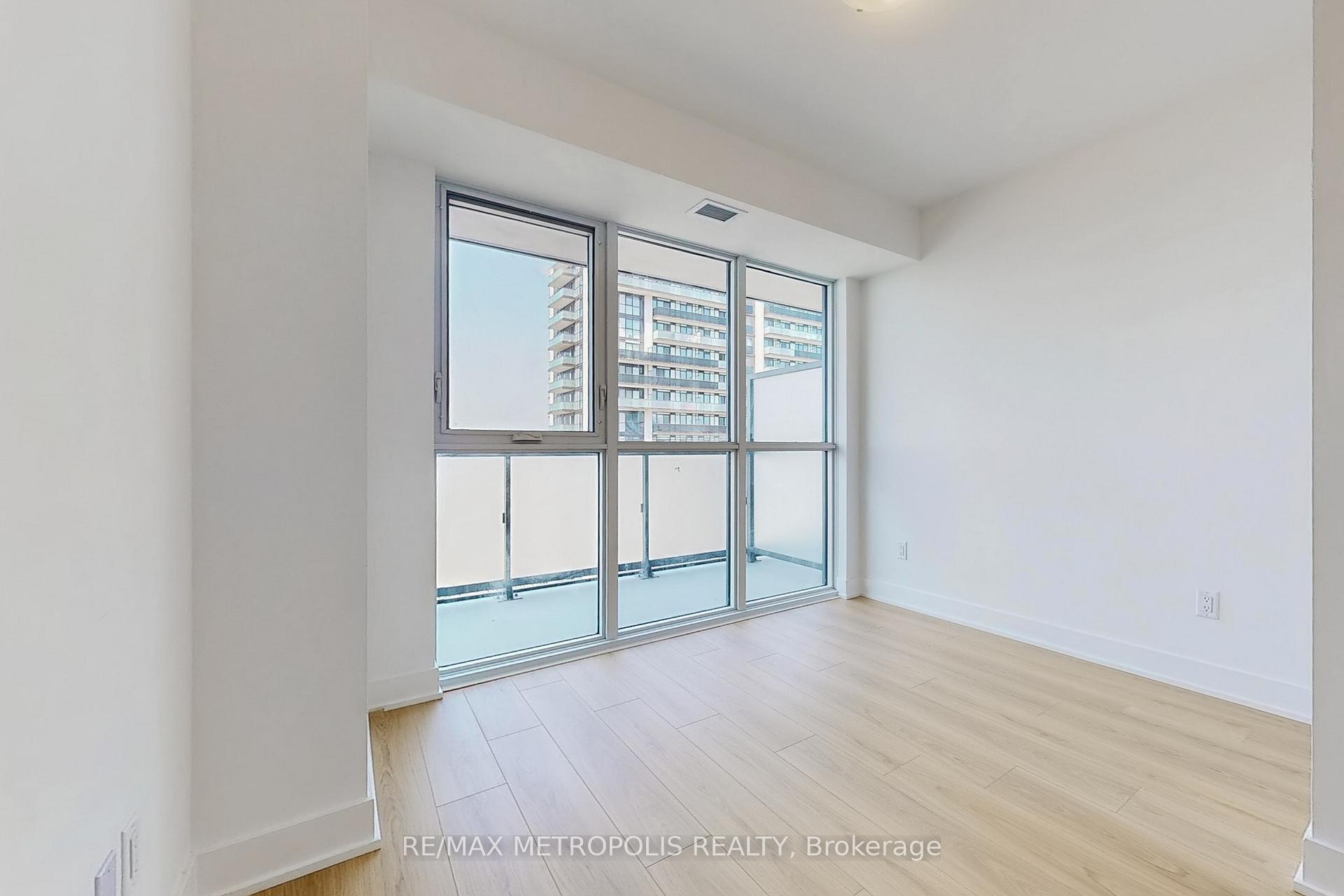 Photo 7 of Unit 1711, 2545 Simcoe Street N, Oshawa, Windfields — HOMEH