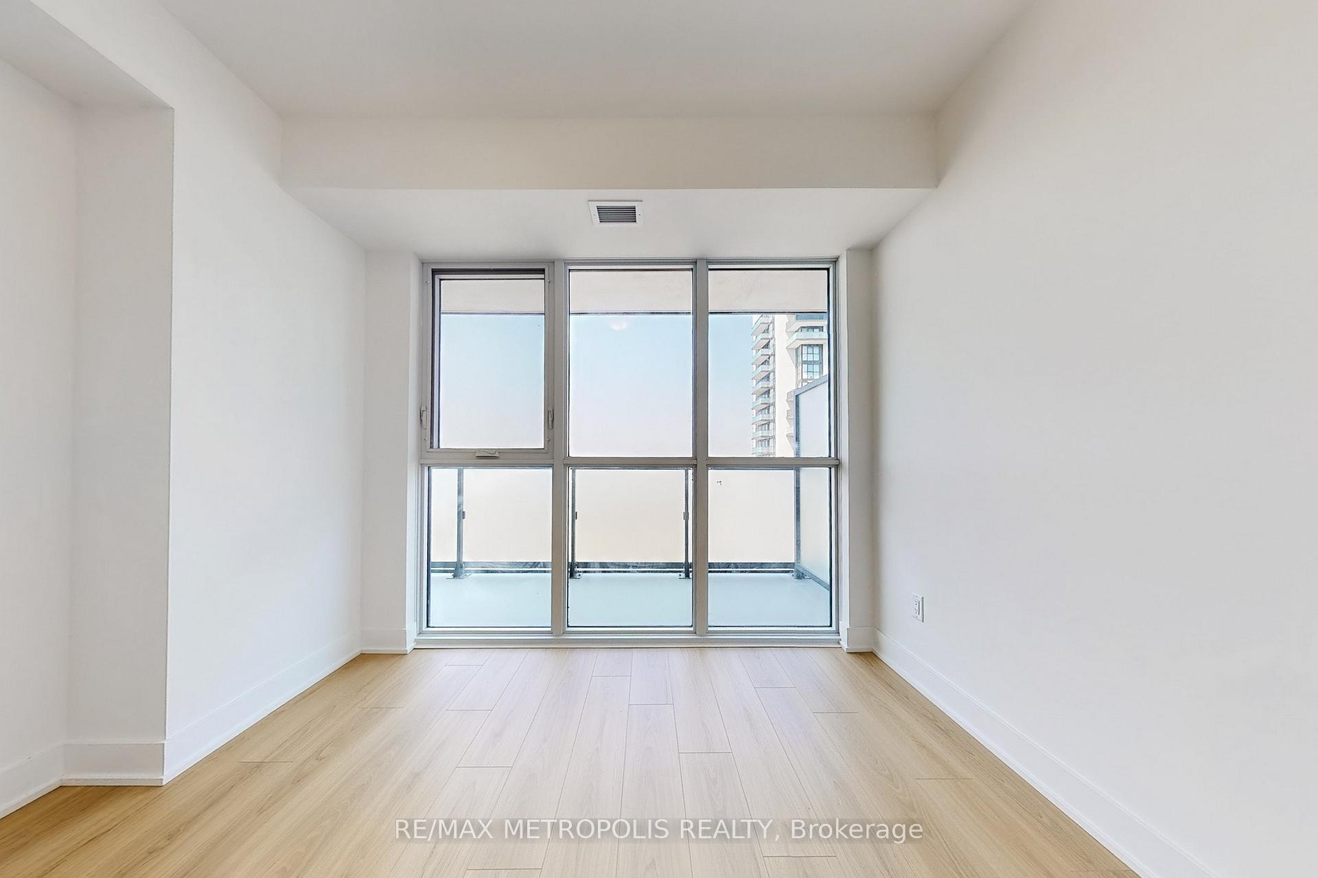 Photo 8 of Unit 1711, 2545 Simcoe Street N, Oshawa, Windfields — HOMEH