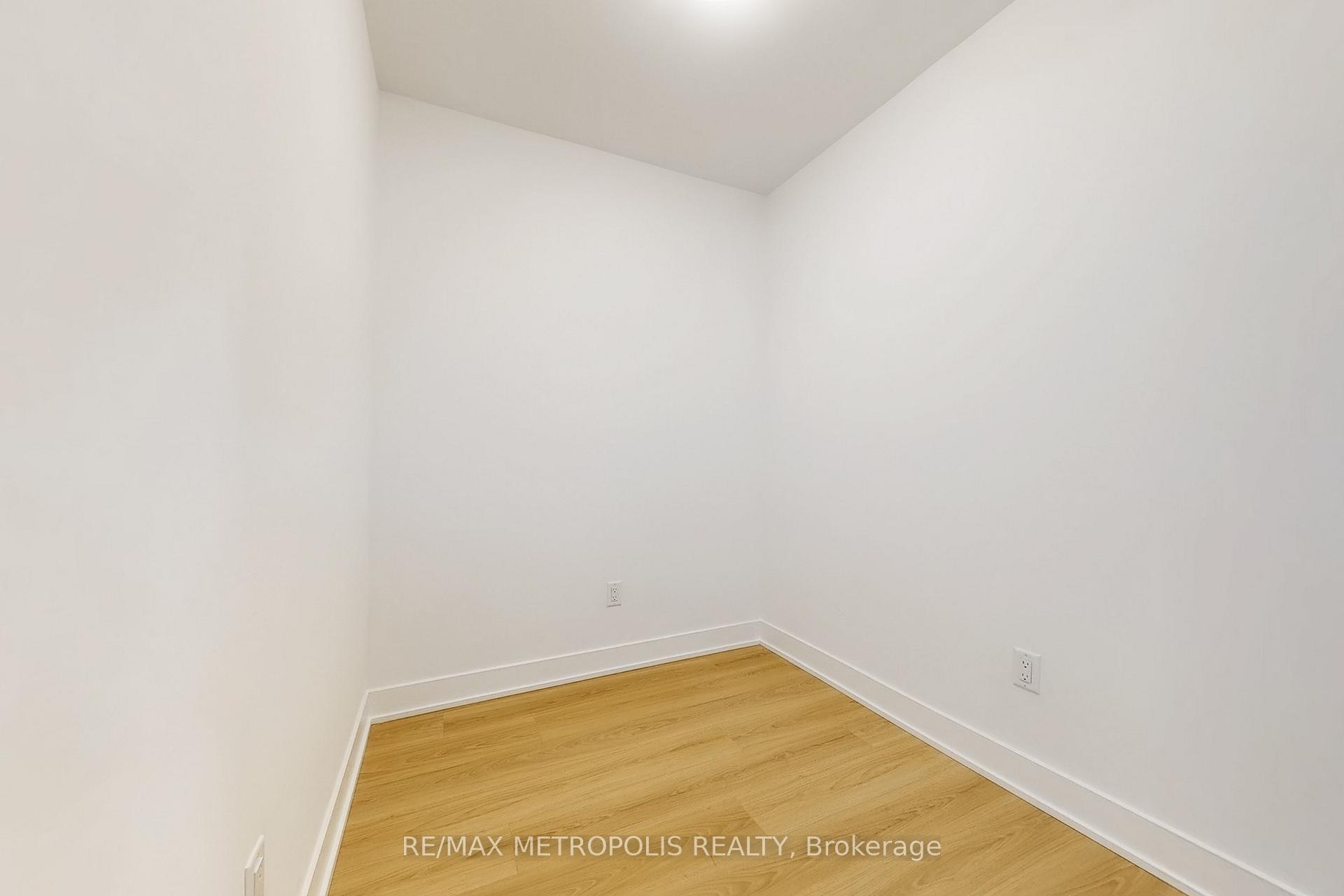 Photo 18 of Unit 1711, 2545 Simcoe Street N, Oshawa, Windfields — HOMEH