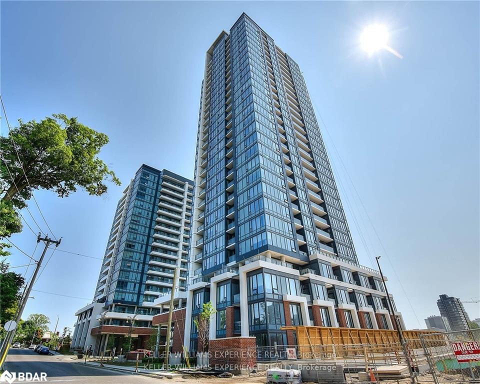 Front of Unit 1112, 15 Wellington Street S