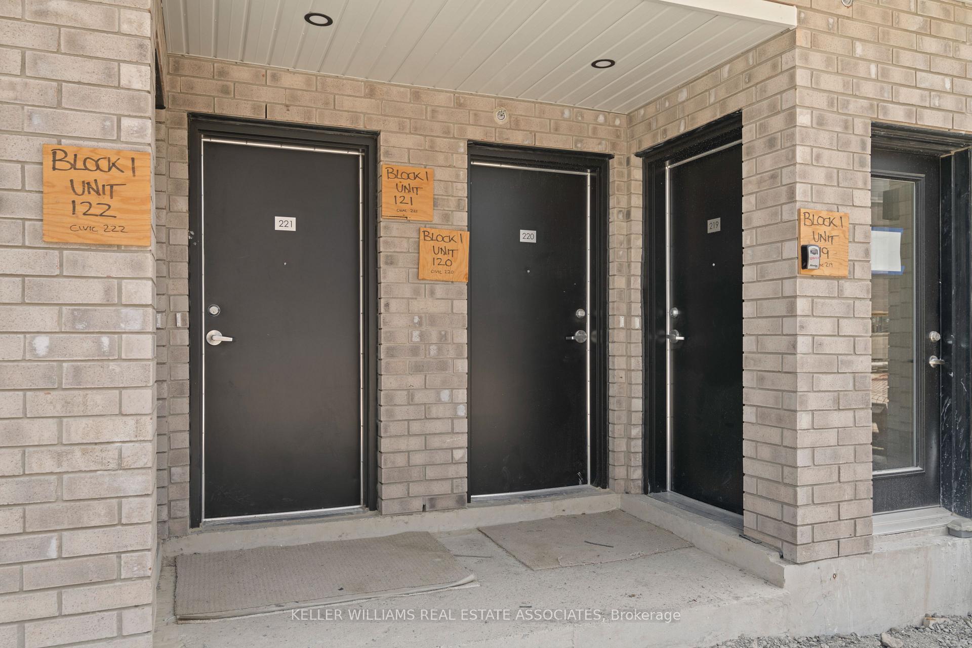 Photo 2 of Unit 120, 1695 Dersan Street, Pickering, Duffin Heights — HOMEH