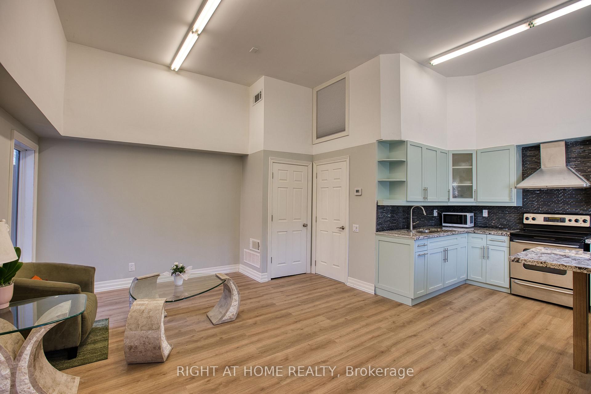Photo 5 of 85R Robins Avenue, Hamilton, Crown Point — HOMEH