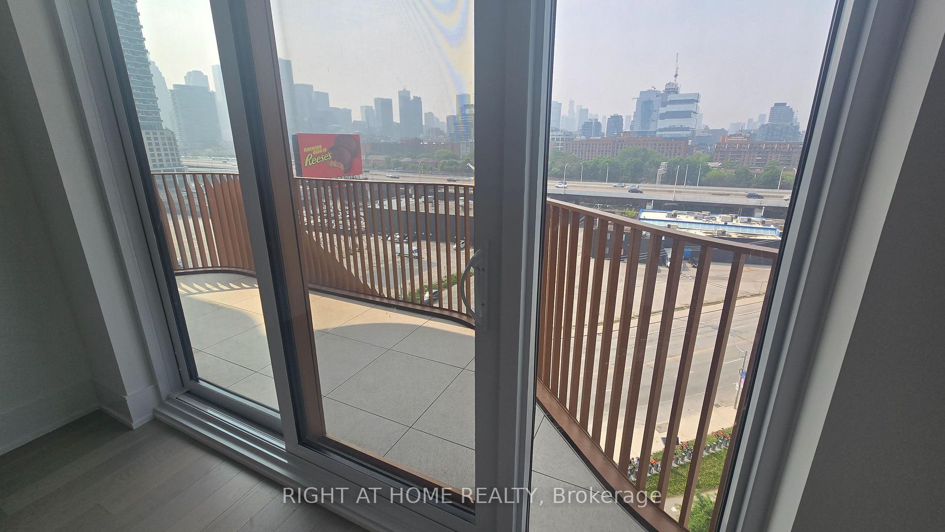 Photo 19 of Unit 829, 155 Merchants' Wharf, Toronto, Waterfront Communities — HOMEH