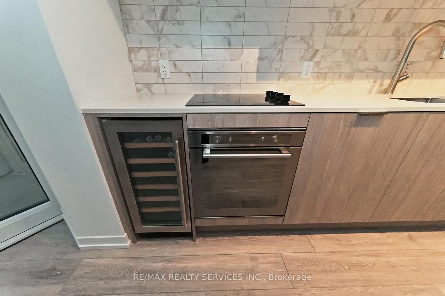 Photo 7 of Unit 507, 2020 Bathurst Street, Toronto, Humewood-Cedarvale — HOMEH