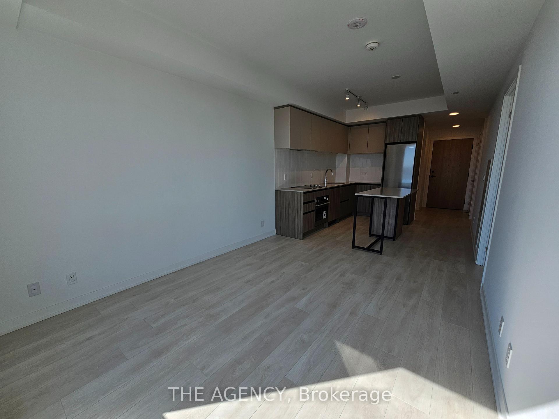 Photo 2 of Unit 807, 7950 Bathurst Street, Vaughan, Beverley Glen — HOMEH