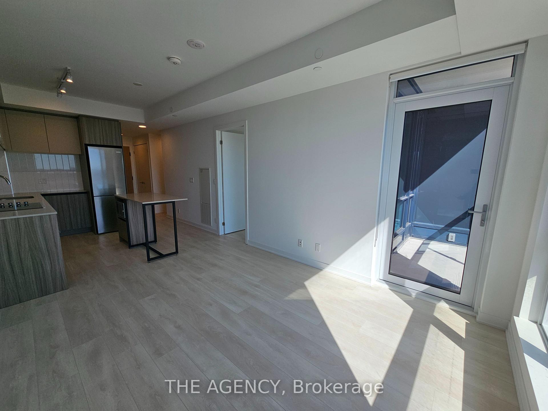 Photo 5 of Unit 807, 7950 Bathurst Street, Vaughan, Beverley Glen — HOMEH