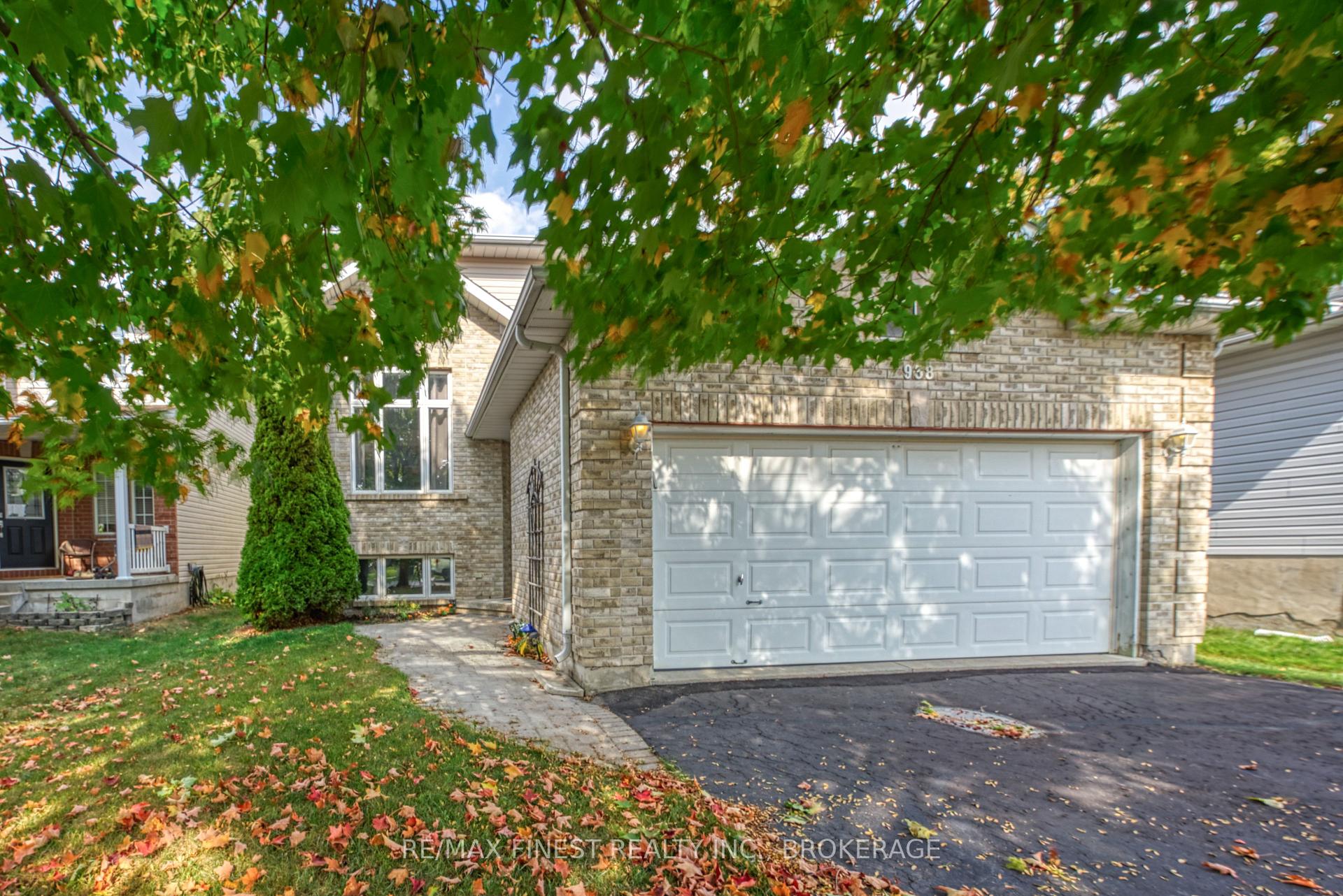 Photo 2 of 938 Lombardy Street, Kingston, South of Taylor-Kidd Blvd — HOMEH