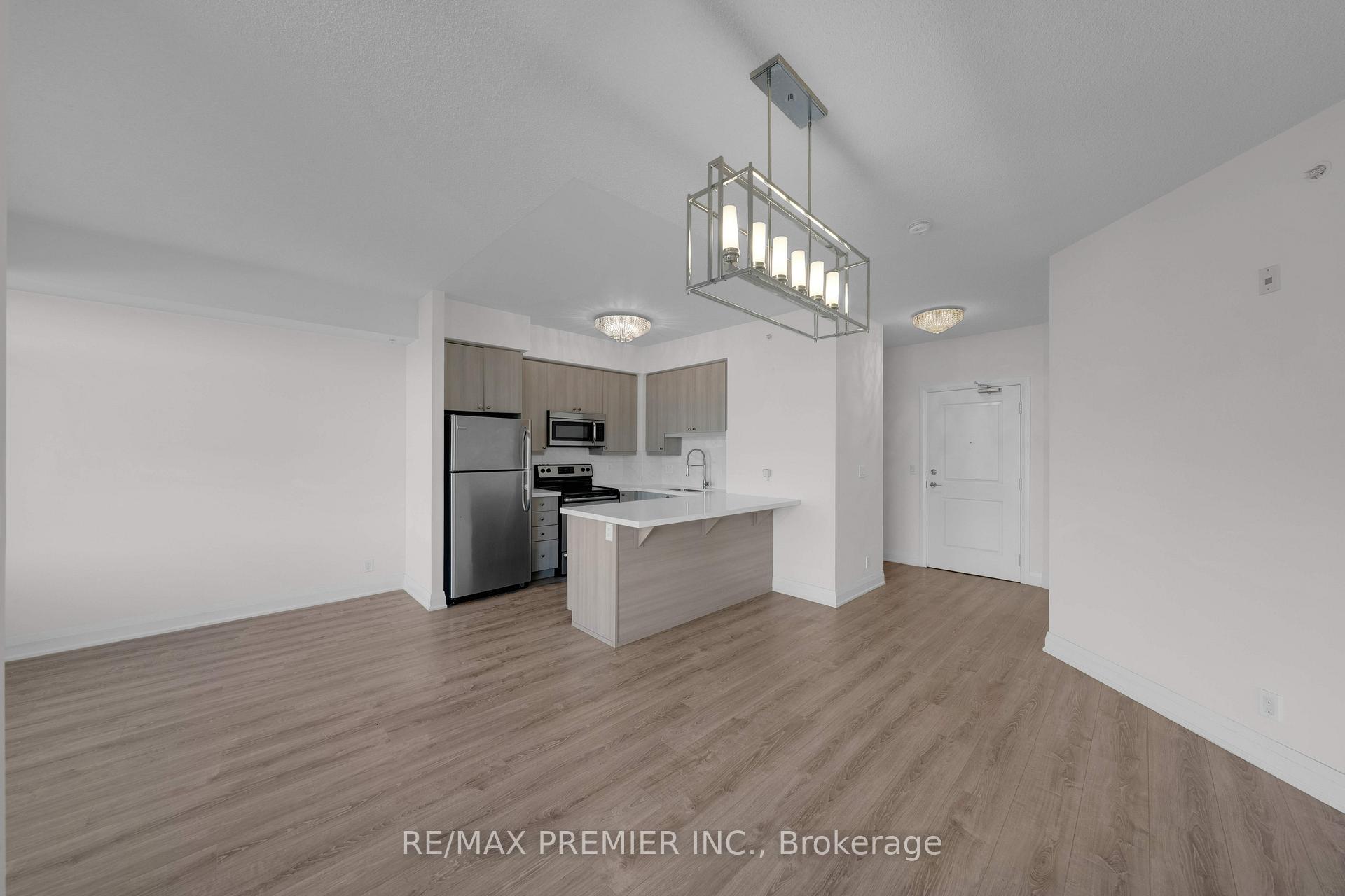 Photo 23 of Unit 821, 12 Woodstream Boulevard, Vaughan, Vaughan Grove — HOMEH