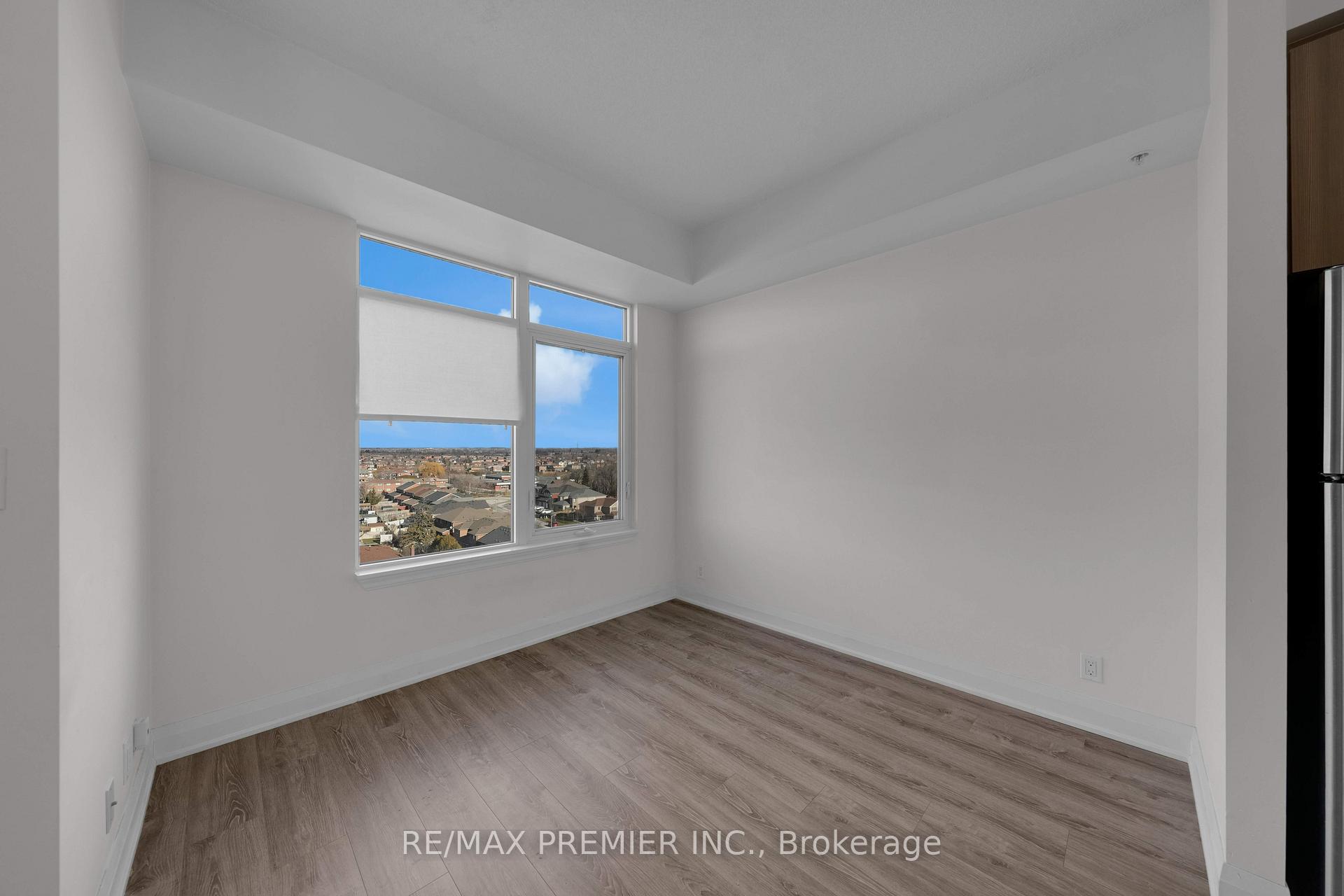 Photo 12 of Unit 821, 12 Woodstream Boulevard, Vaughan, Vaughan Grove — HOMEH
