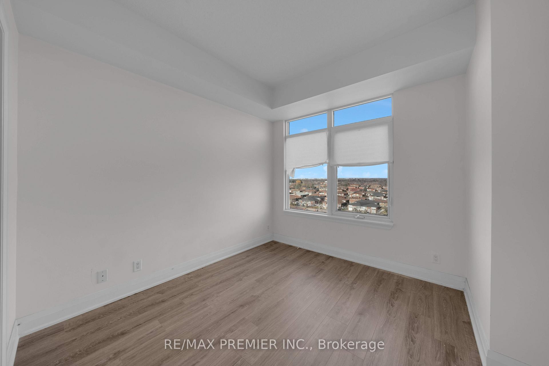 Photo 15 of Unit 821, 12 Woodstream Boulevard, Vaughan, Vaughan Grove — HOMEH