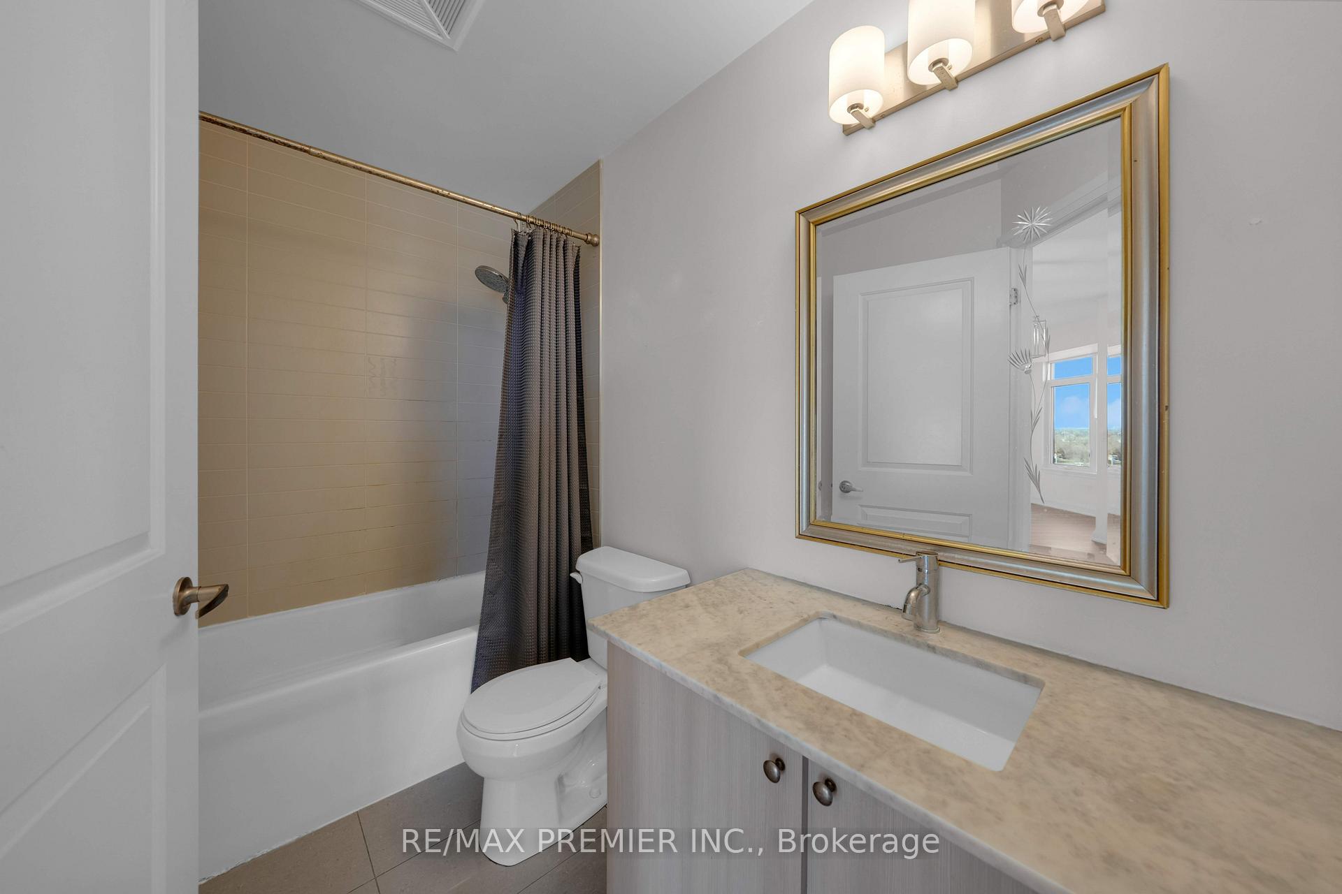 Photo 20 of Unit 821, 12 Woodstream Boulevard, Vaughan, Vaughan Grove — HOMEH