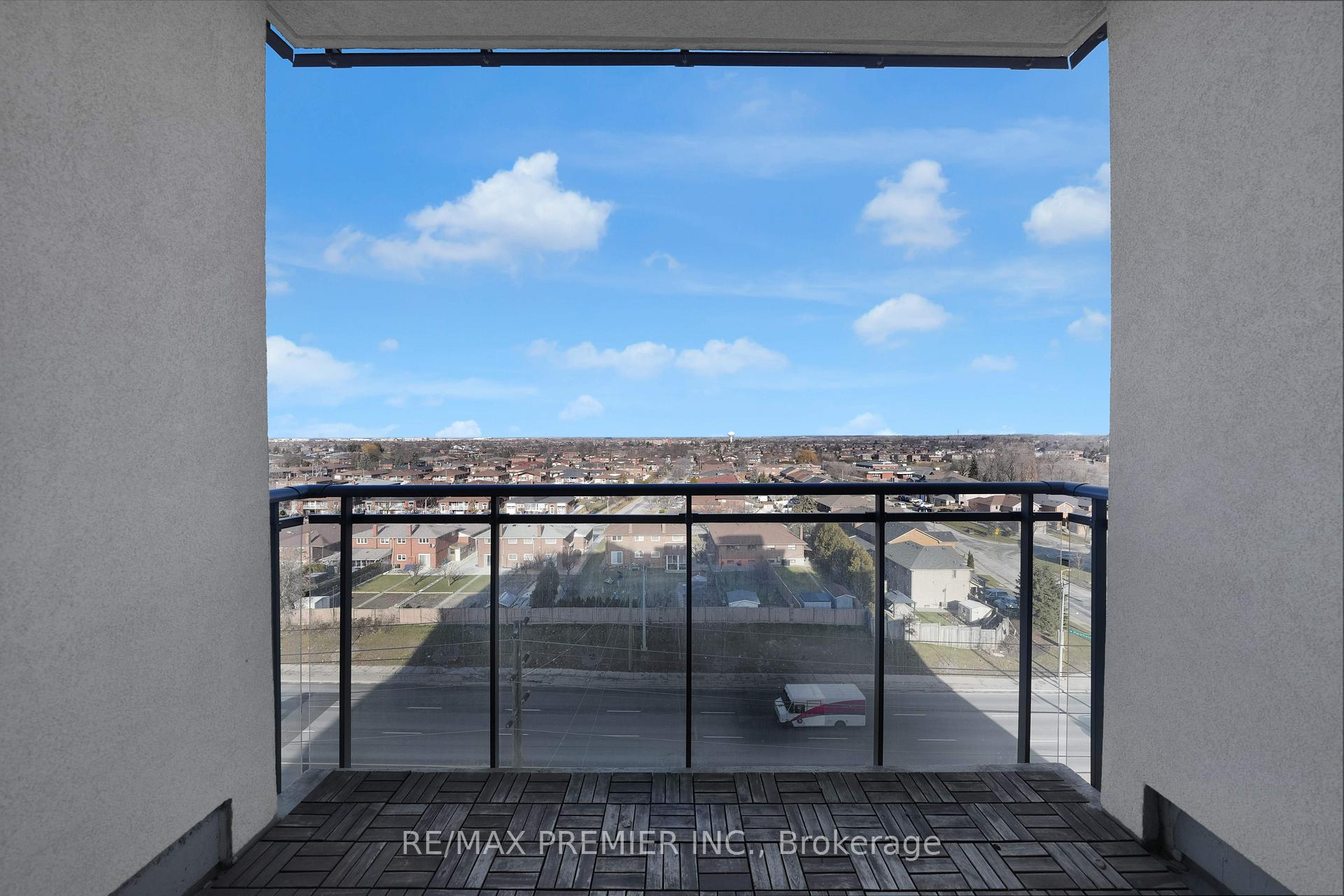 Photo 25 of Unit 821, 12 Woodstream Boulevard, Vaughan, Vaughan Grove — HOMEH