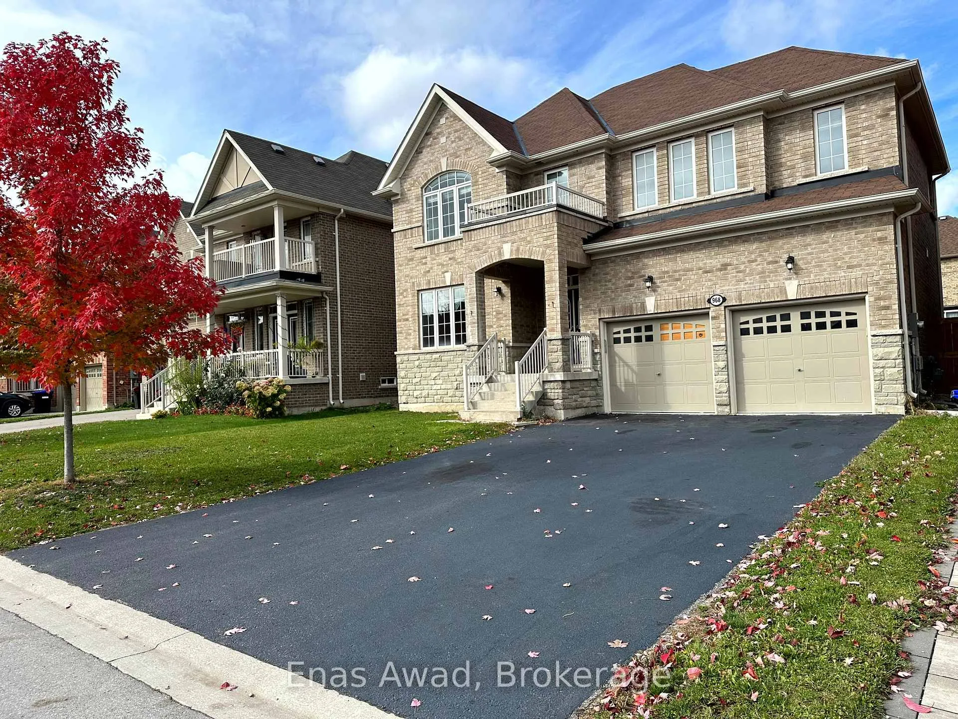Photo 3 of 968 Green Street, Innisfil, Lefroy — HOMEH