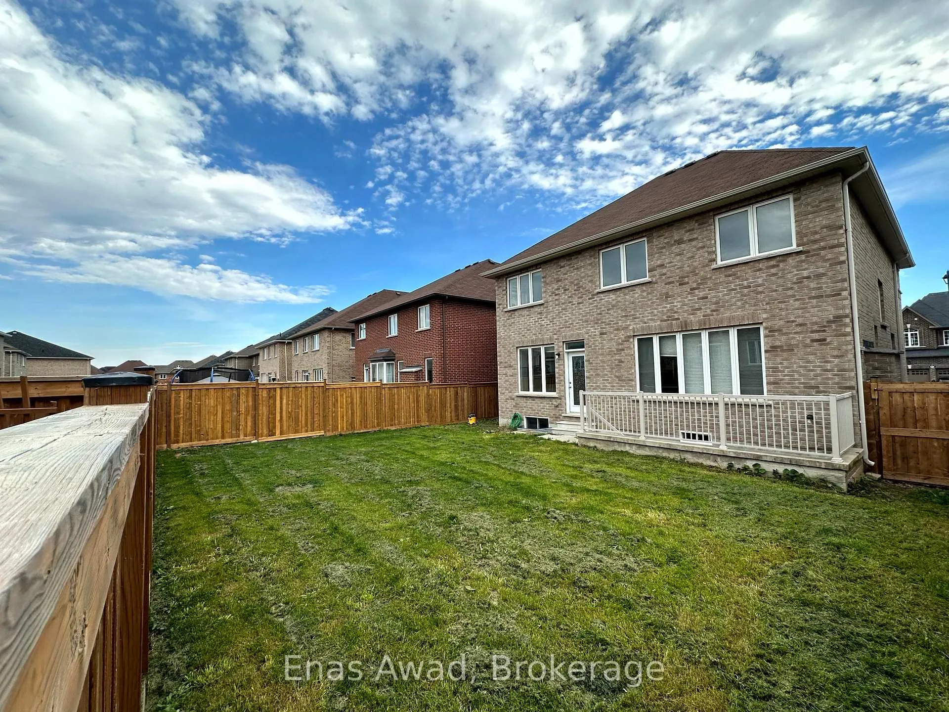 Photo 23 of 968 Green Street, Innisfil, Lefroy — HOMEH