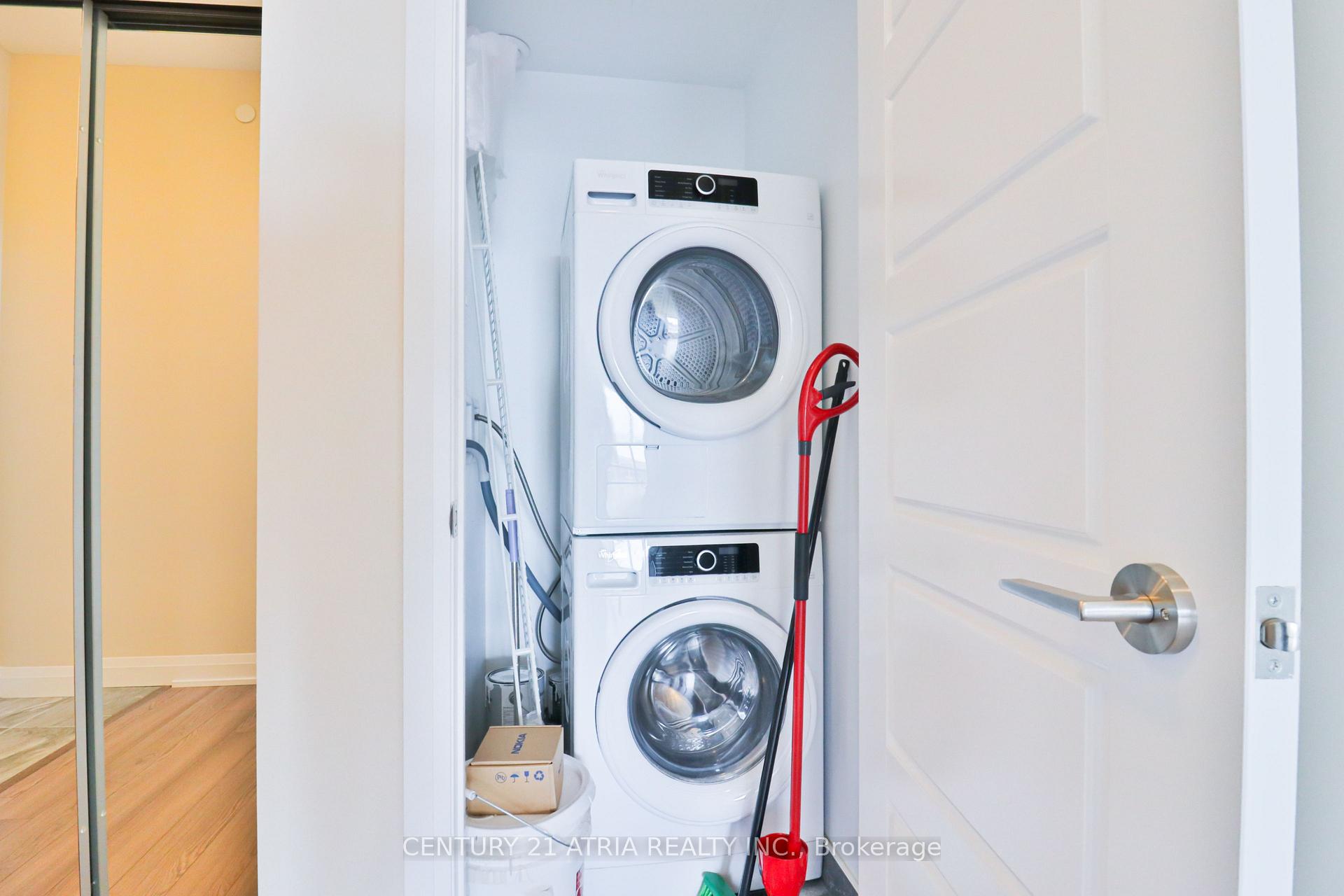 Photo 3 of Unit 2102, 15 Water Walk Drive, Markham, Unionville — HOMEH