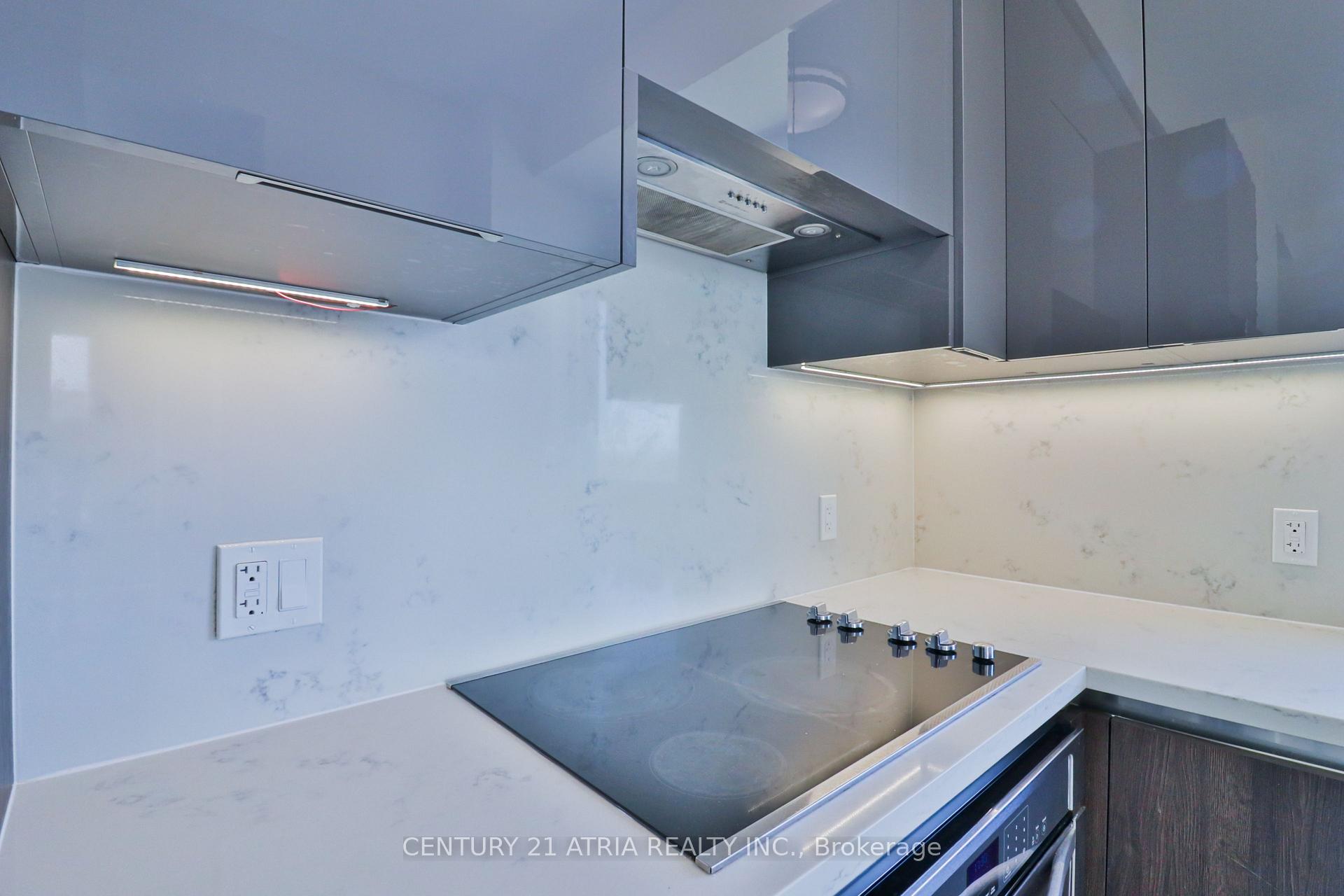 Photo 14 of Unit 2102, 15 Water Walk Drive, Markham, Unionville — HOMEH