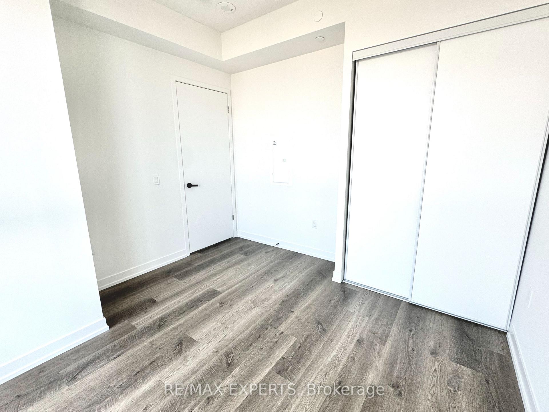 Photo 4 of Unit 4109, 195 Commerce Street, Vaughan, Vaughan Corporate Centre — HOMEH