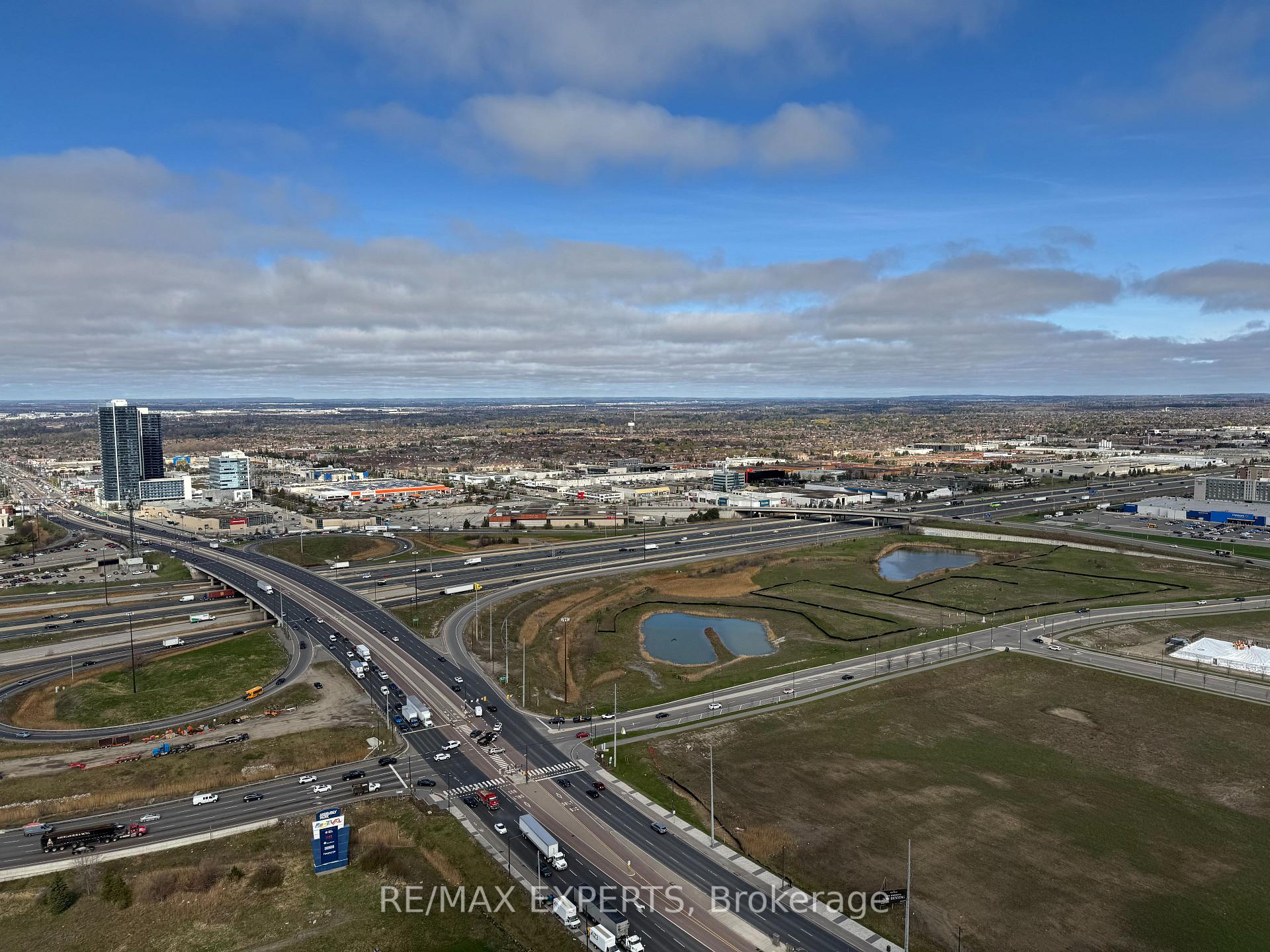 Photo 8 of Unit 4109, 195 Commerce Street, Vaughan, Vaughan Corporate Centre — HOMEH