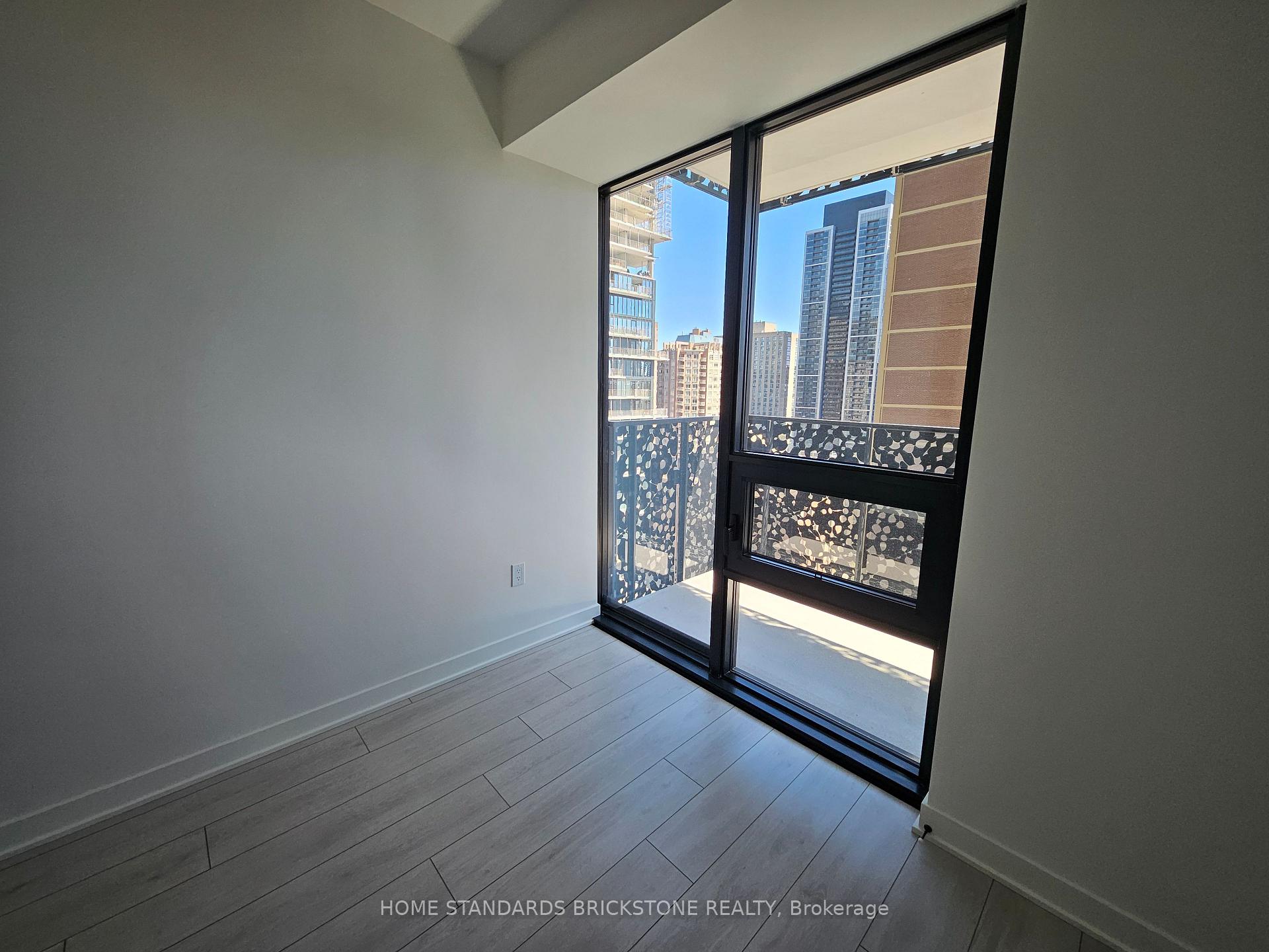 Photo 23 of Unit 1601, 55 Charles Street E, Toronto, Church-Yonge Corridor — HOMEH