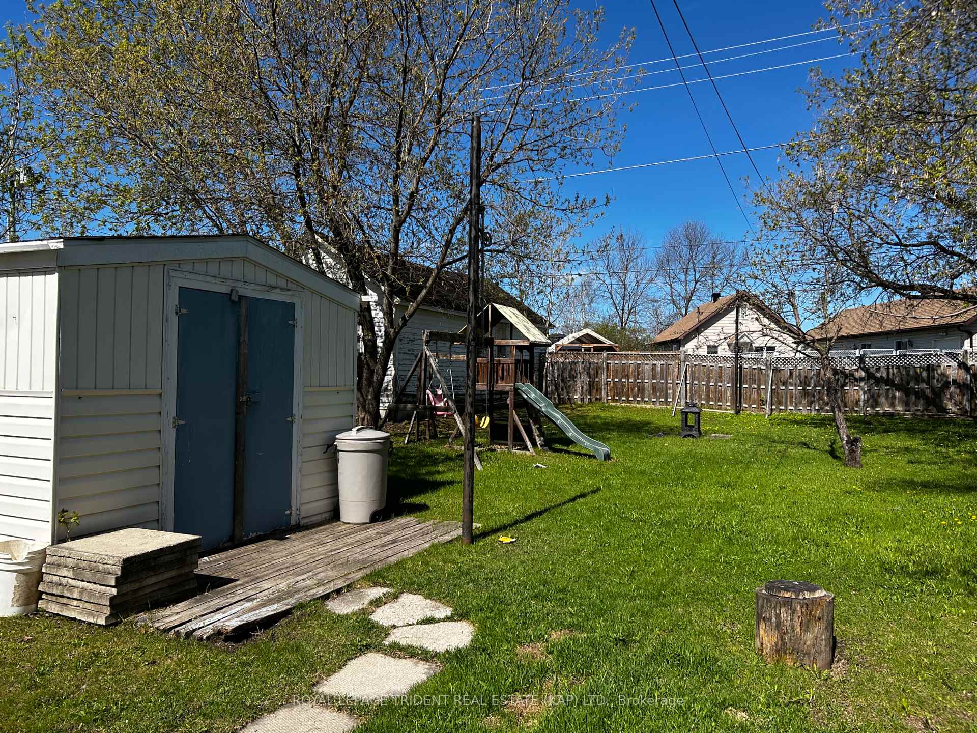 Photo 7 of 37 Mundy Avenue, Kapuskasing — HOMEH