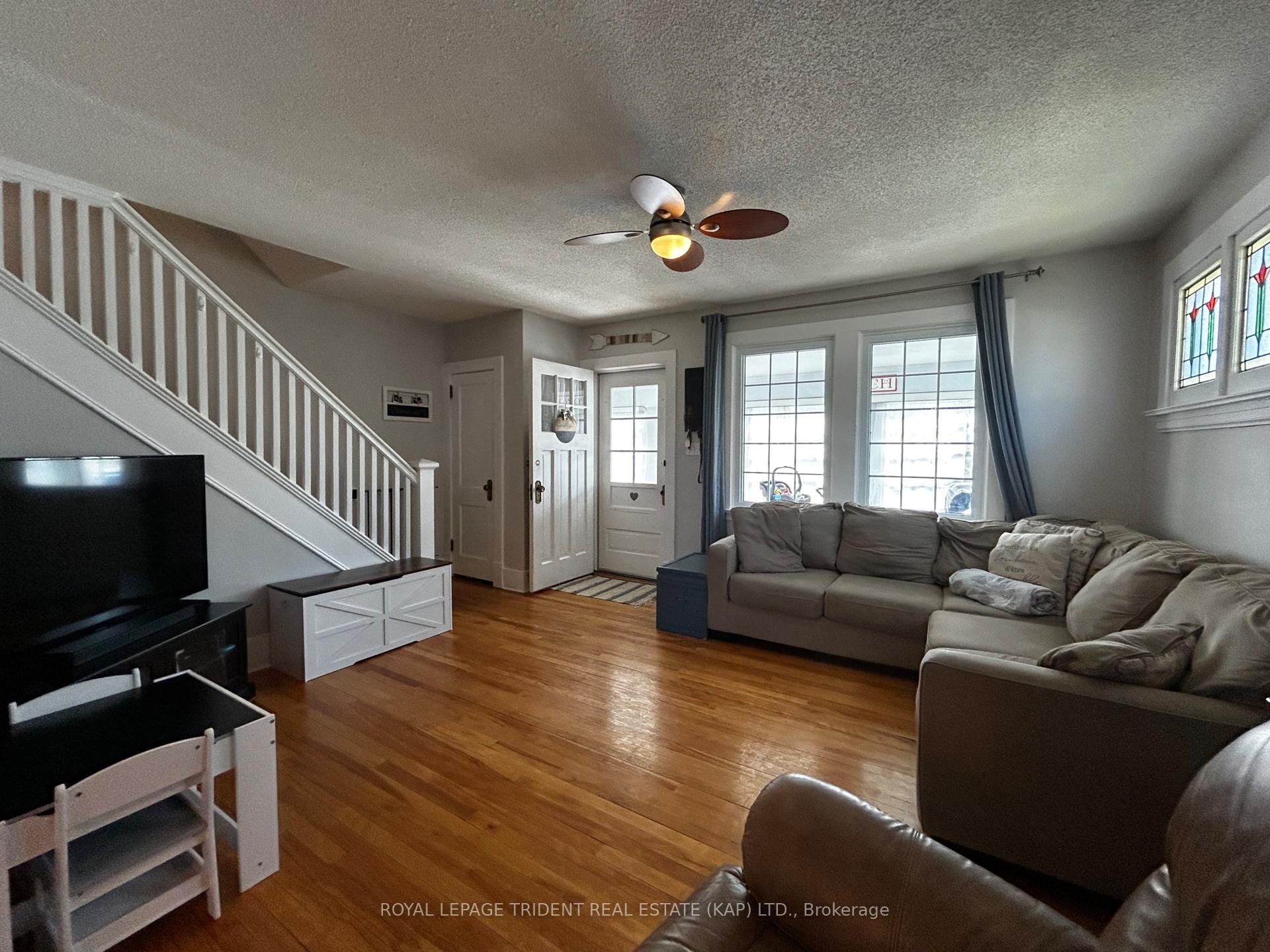 Photo 14 of 37 Mundy Avenue, Kapuskasing — HOMEH