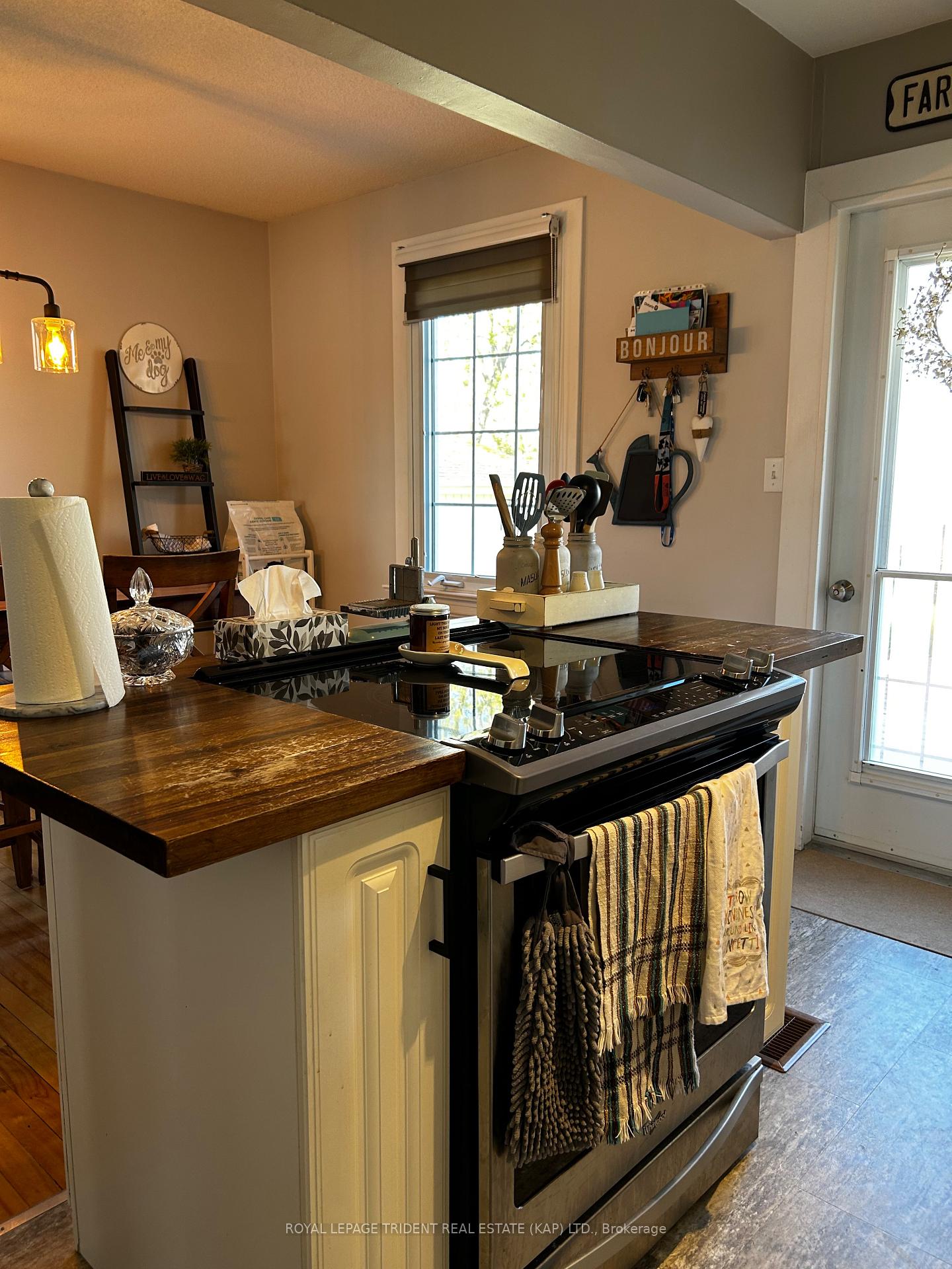 Photo 20 of 37 Mundy Avenue, Kapuskasing — HOMEH