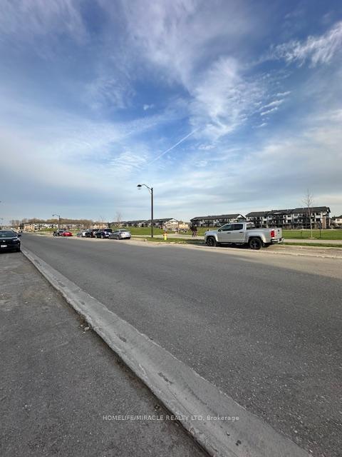 Photo 18 of 60 Oat Lane, Kitchener — HOMEH