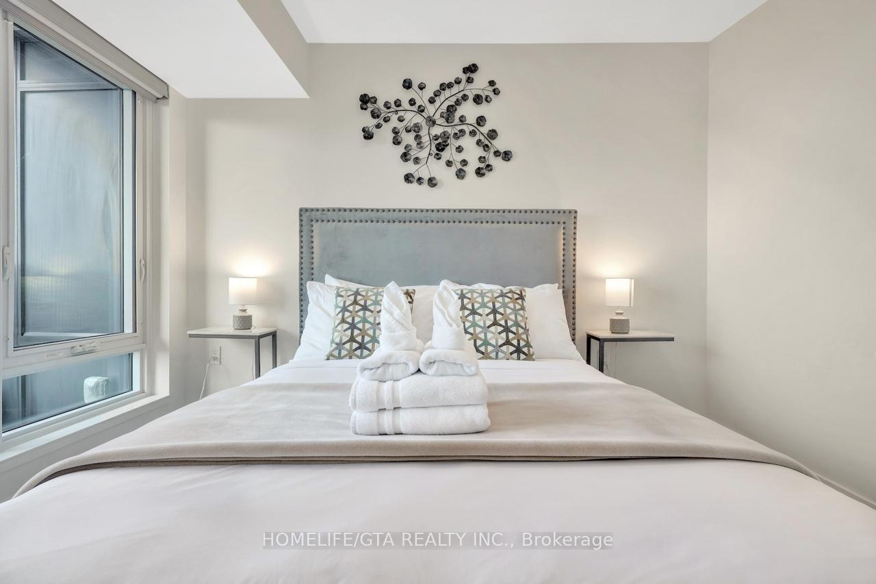 Photo 18 of Unit 1815, 585 Bloor Street E, Toronto, North St. James Town — HOMEH